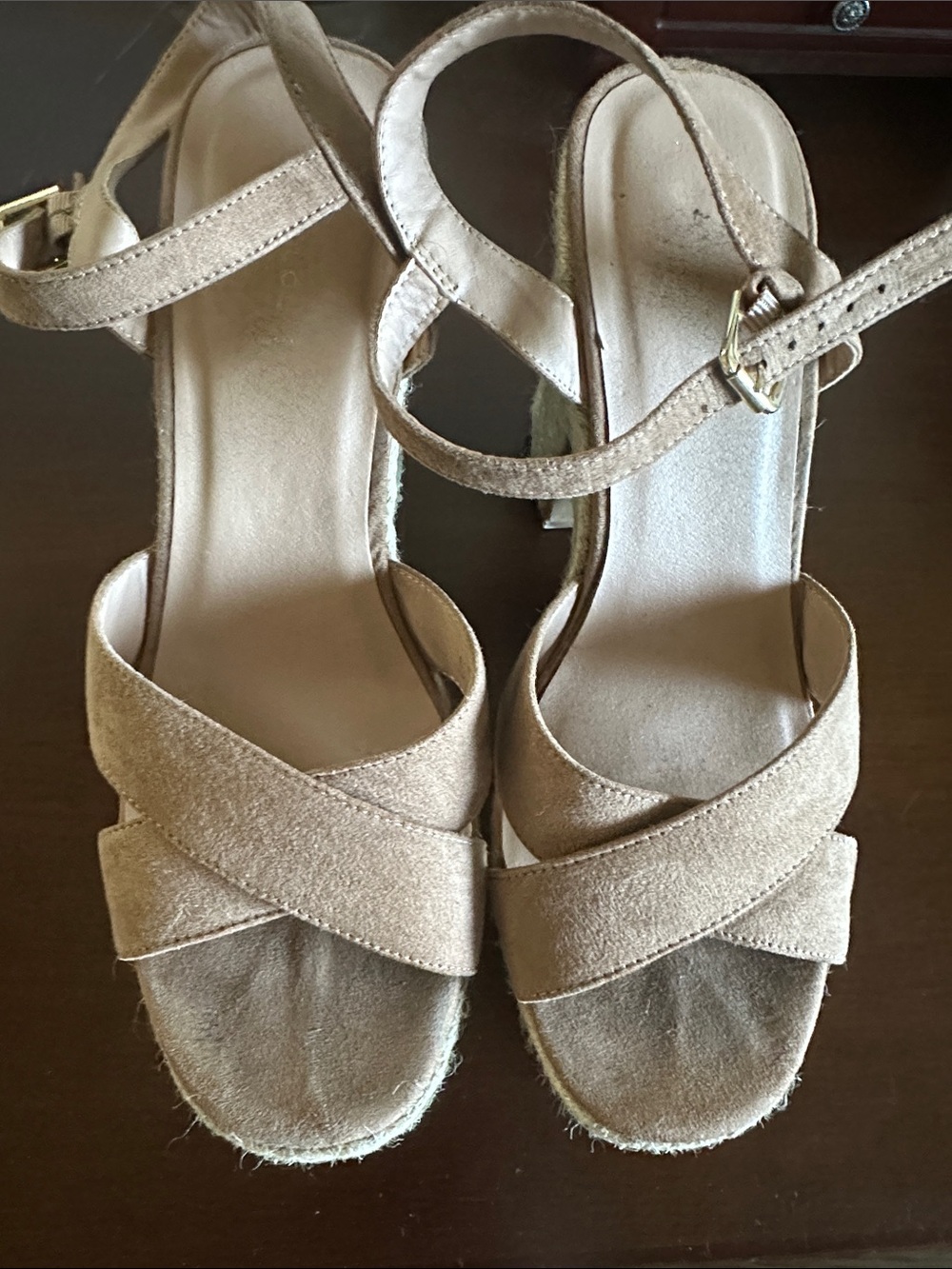 New Look Beige Cross-Strap Ankle Strap Platform Sandals size 40( 9-9.5)